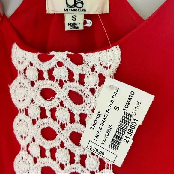 Tomato Tunic with Crochet Accent - Picture 5 of 5